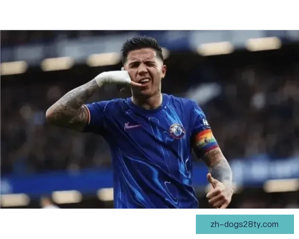 切尔西迎战伯恩利 帕尔默恩佐首发出战