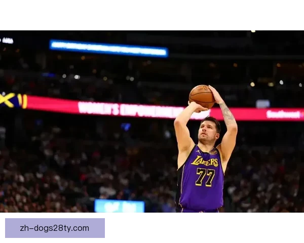 东契奇绝杀湖人险胜掘金 东契奇绝杀湖人险胜掘金